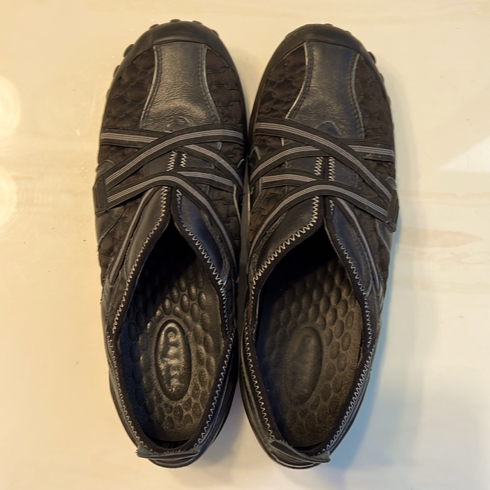 Priva black flats